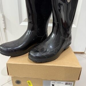 UGG Glossy Black Rain Boots Women’s 9